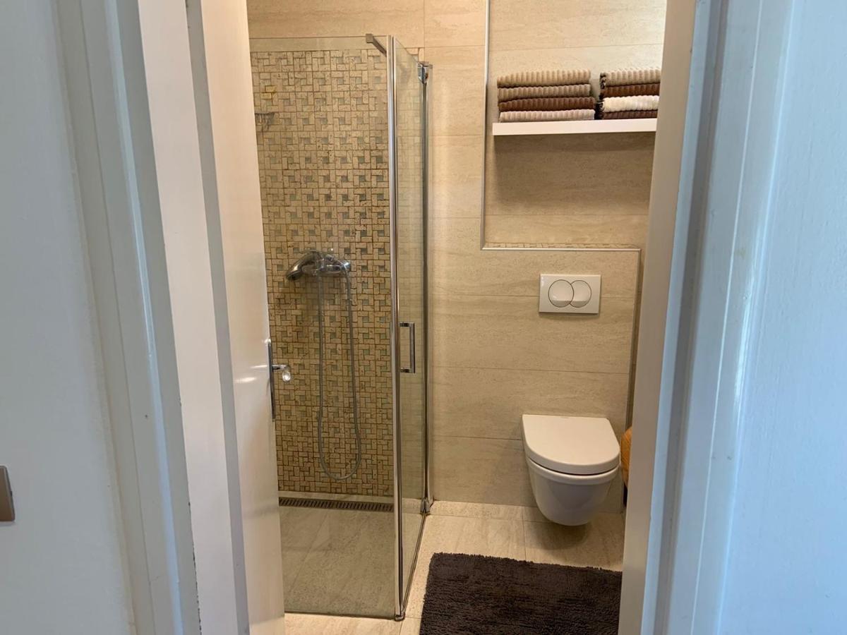 בודווה Alex Apartments מראה חיצוני תמונה