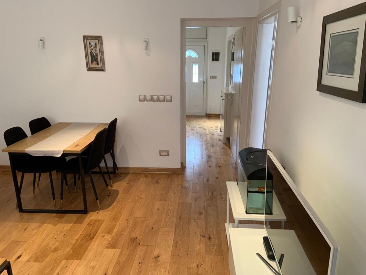 בודווה Alex Apartments מראה חיצוני תמונה