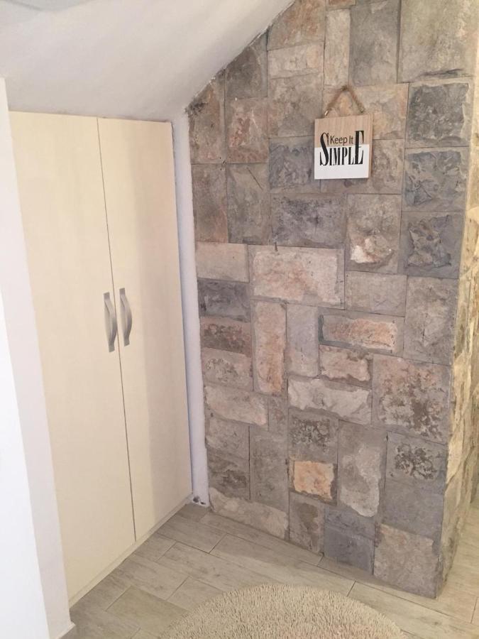 בודווה Alex Apartments מראה חיצוני תמונה