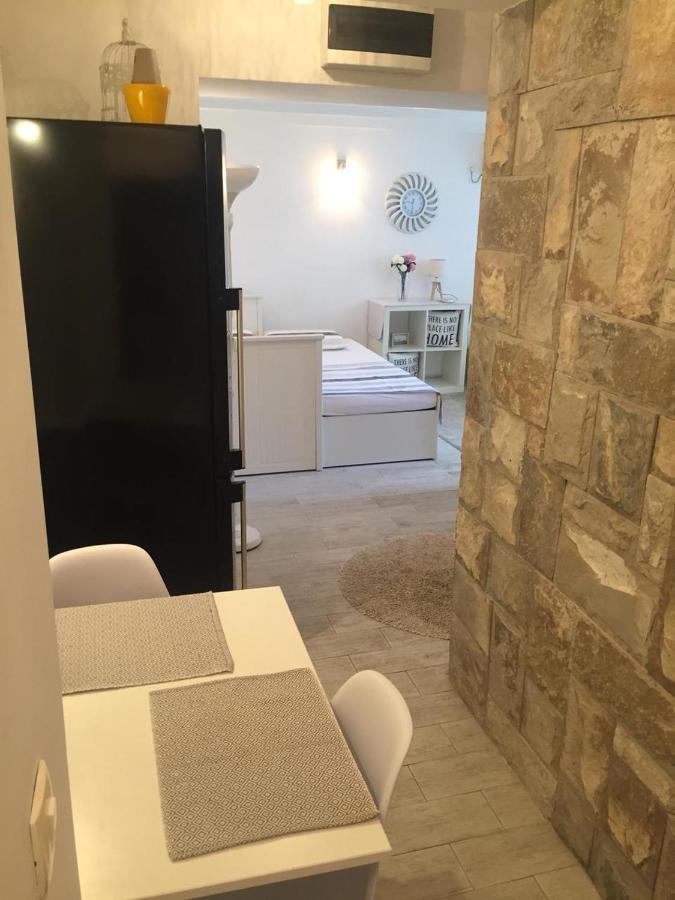 בודווה Alex Apartments מראה חיצוני תמונה