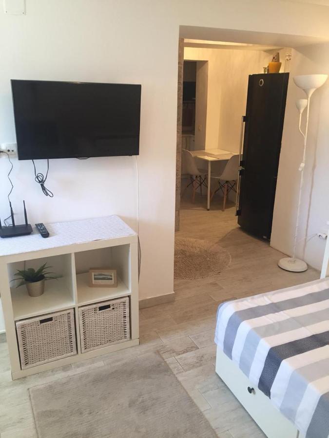 בודווה Alex Apartments מראה חיצוני תמונה