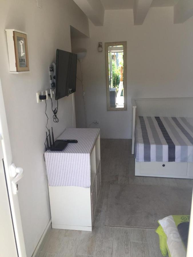 בודווה Alex Apartments מראה חיצוני תמונה