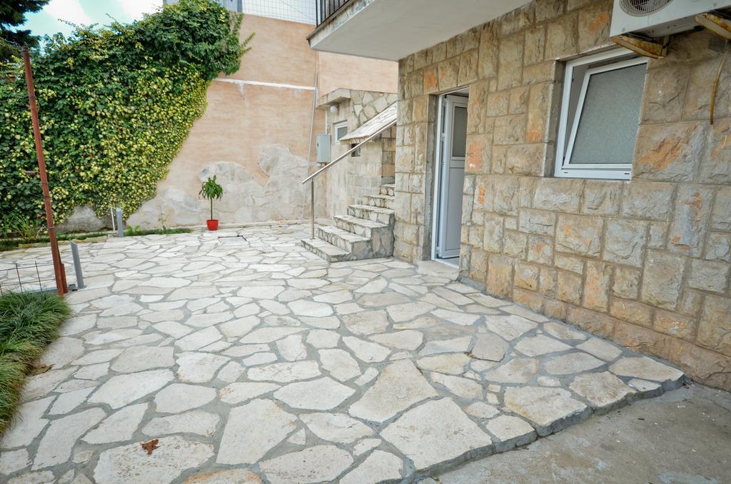 בודווה Alex Apartments חדר תמונה